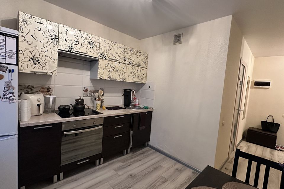 Продаётся 1-комнатная квартира, 43.7 м²