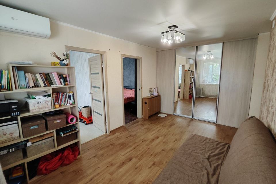 Продаётся 3-комнатная квартира, 60.6 м²