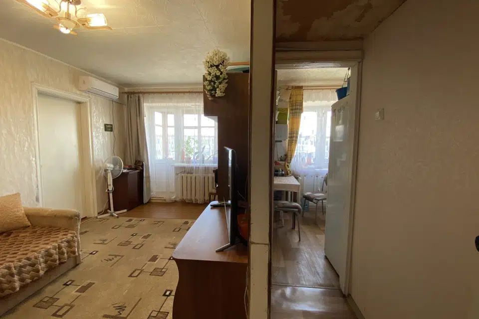 Продаётся 2-комнатная квартира, 41.8 м²
