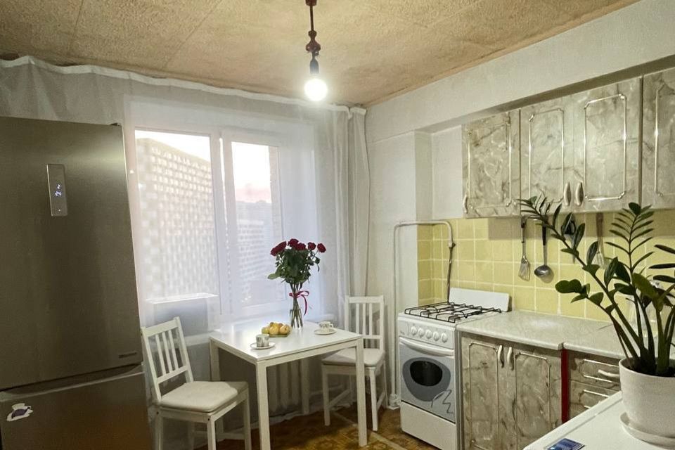 Продаётся 2-комнатная квартира, 42.2 м²