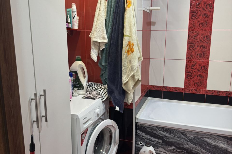 Продаётся 3-комнатная квартира, 63 м²