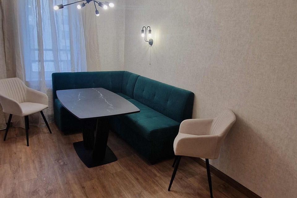 Продаётся 4-комнатная квартира, 115 м²