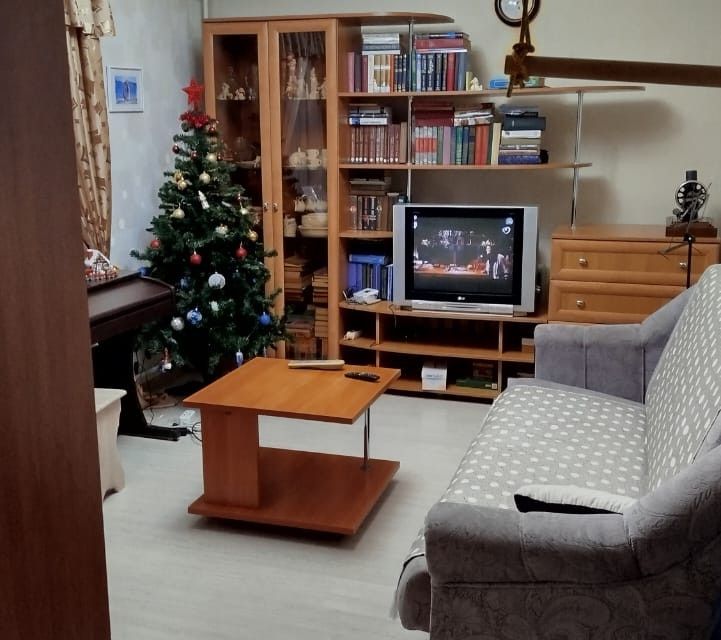 Продаётся 2-комнатная квартира, 40.9 м²
