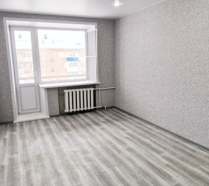 Продаётся 3-комнатная квартира, 57 м²