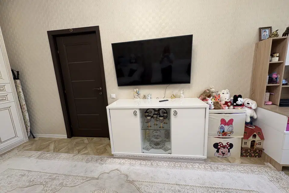 Продаётся 3-комнатная квартира, 76.1 м²