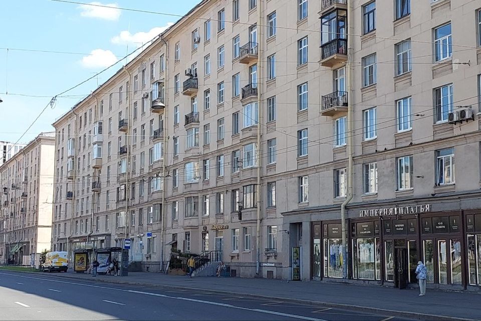 Продаётся 4-комнатная квартира, 108.9 м²