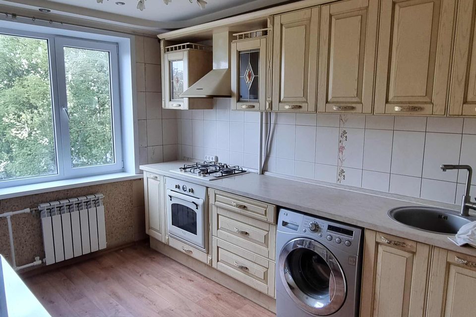 Продаётся 3-комнатная квартира, 58.1 м²