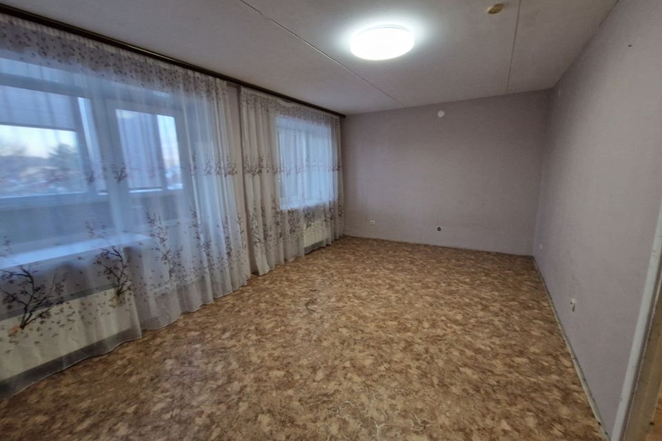 Продаётся 1-комнатная квартира, 41.8 м²