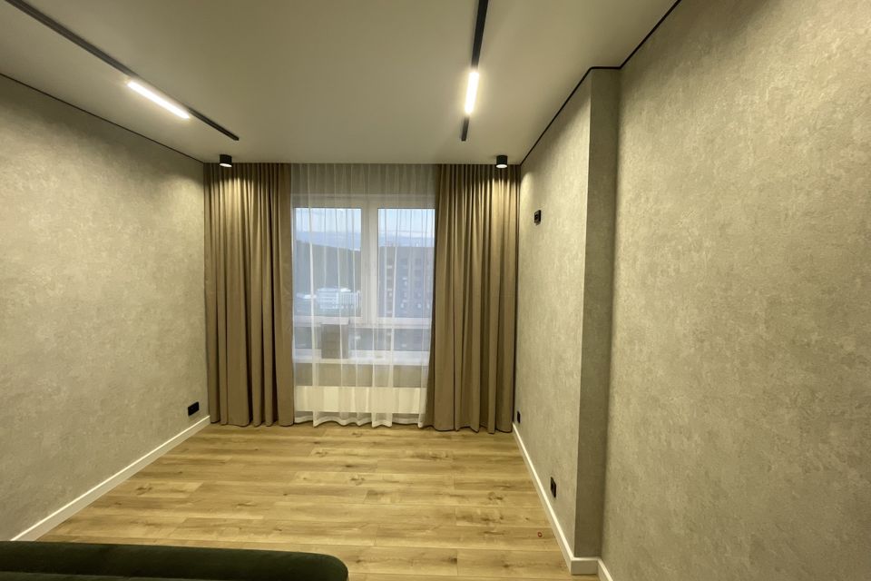 Сдаётся 2-комнатная квартира, 56 м²