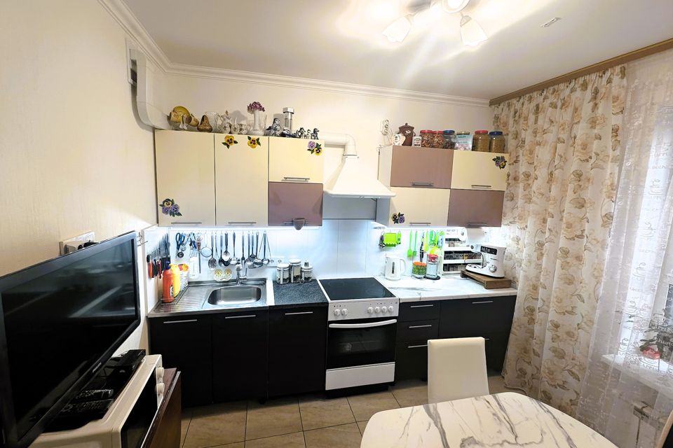 Продаётся 2-комнатная квартира, 65.4 м²