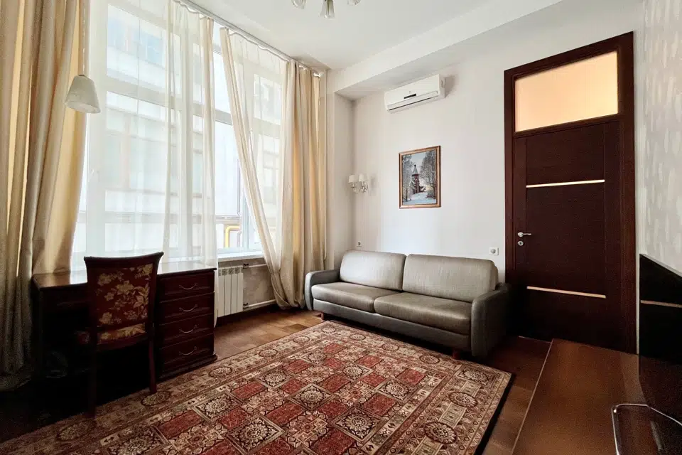 Продаётся 2-комнатная квартира, 58.2 м²