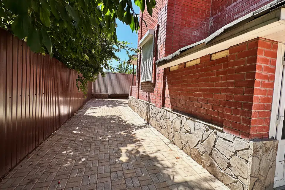 Продаётся 2-этажный дом, 500 м²