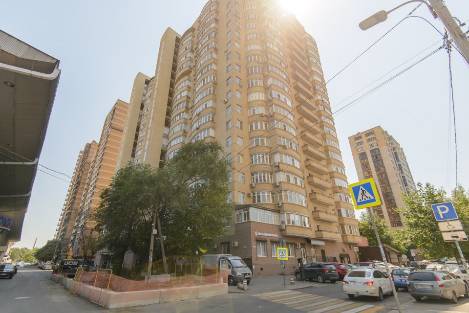 Продаётся 2-комнатная квартира, 76 м²