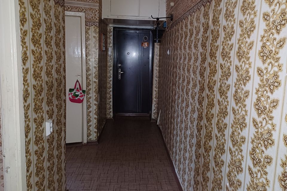Продаётся 3-комнатная квартира, 50.9 м²