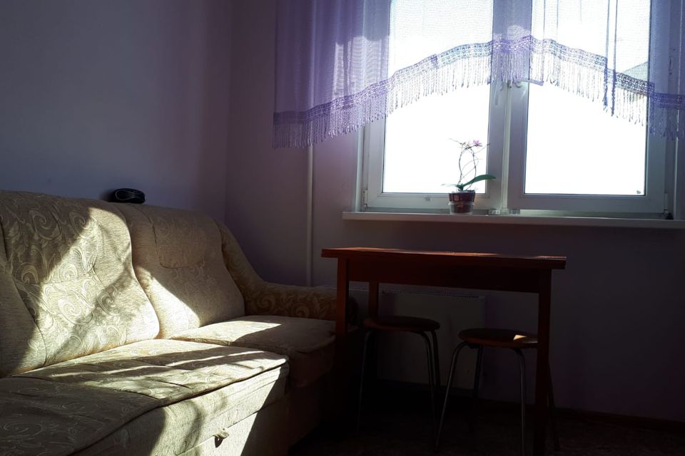 Продаётся 1-комнатная квартира, 43 м²