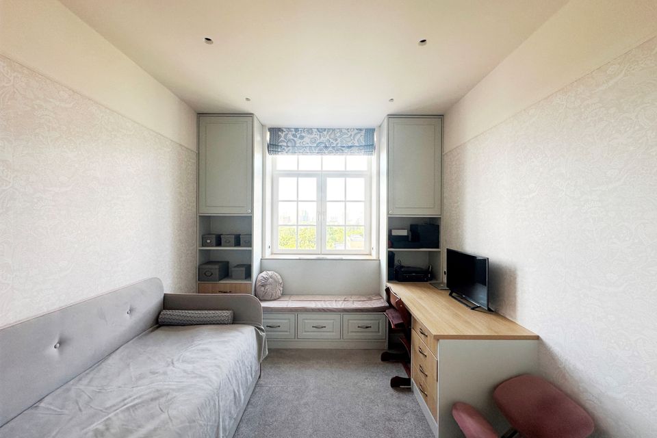 Продаётся 2-комнатная квартира, 57.5 м²