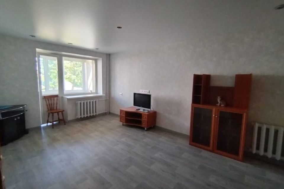 Продаётся 1-комнатная квартира, 37.9 м²