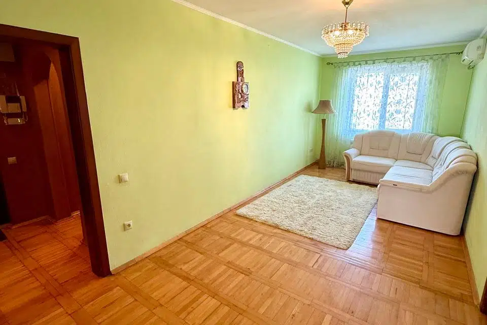 Продаётся 4-комнатная квартира, 85.8 м²