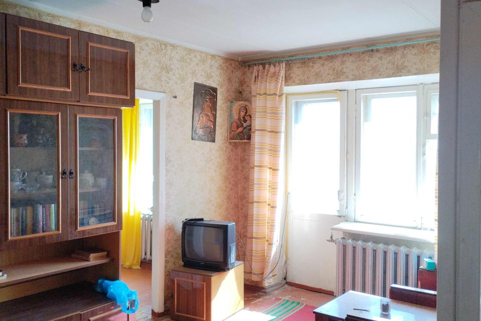 Продаётся 2-комнатная квартира, 41.8 м²