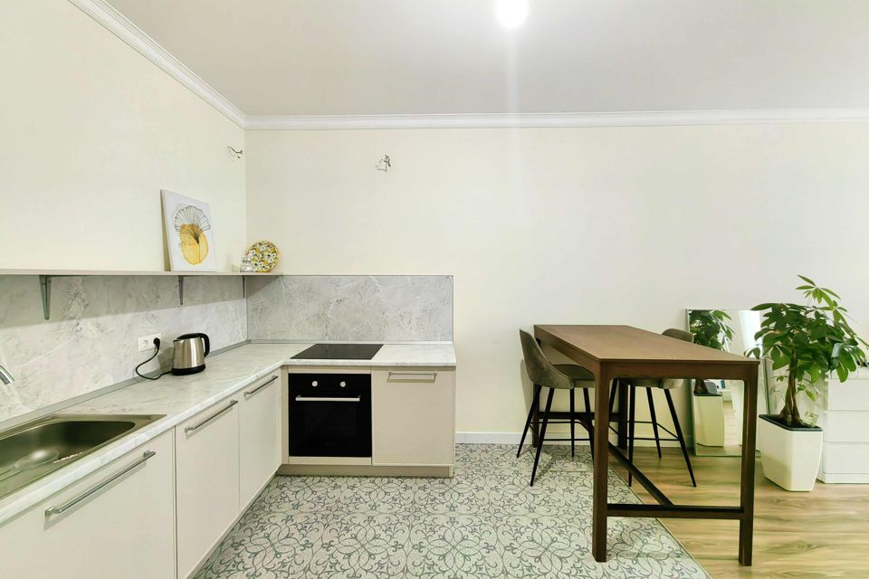 Продаётся 1-комнатная квартира, 42.7 м²
