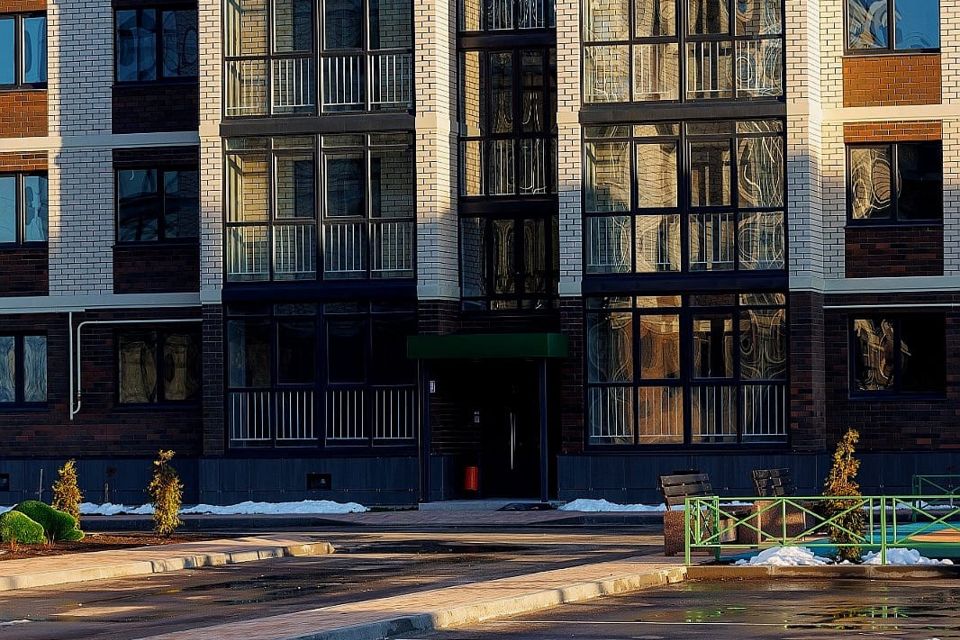 Продаётся 2-комнатная квартира, 75.6 м²