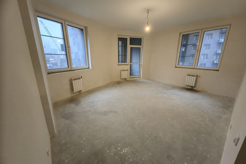 Продаётся 3-комнатная квартира, 90 м²