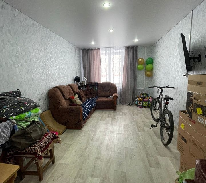 Продаётся 4-комнатная квартира, 77.2 м²