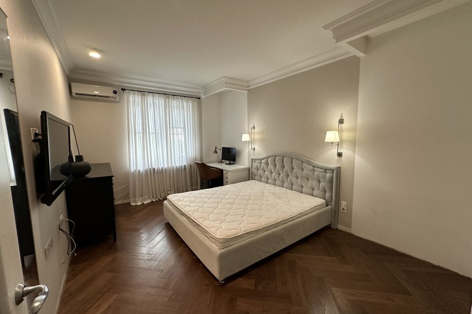 Продаётся 2-комнатная квартира, 61.7 м²