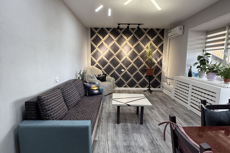 Продаётся 4-комнатная квартира, 88.8 м²