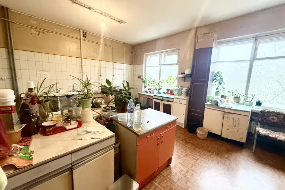 Продаётся комната в 4-комн. квартире, 13.1 м²