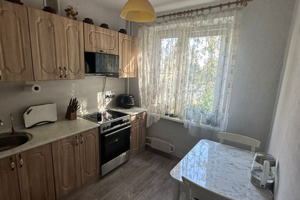 Продаётся 3-комнатная квартира, 59.3 м²
