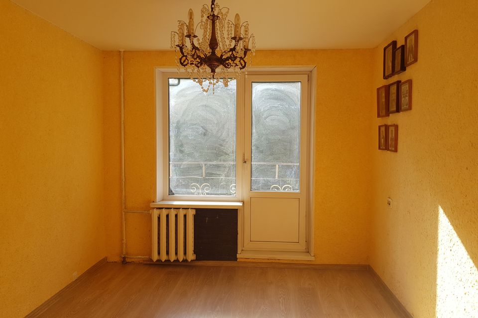 Продаётся 3-комнатная квартира, 57.2 м²