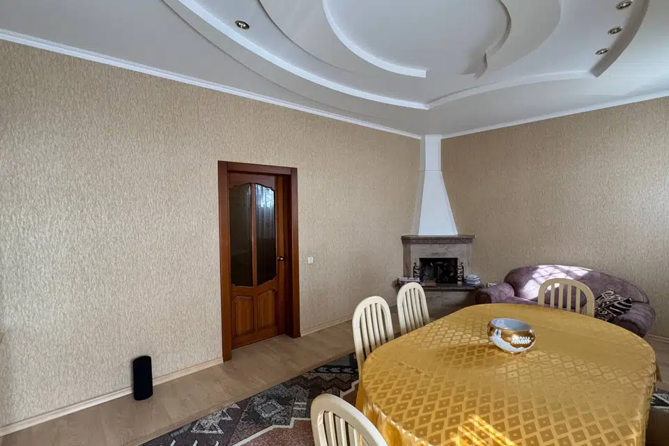 Продаётся 2-этажный дом, 259 м²