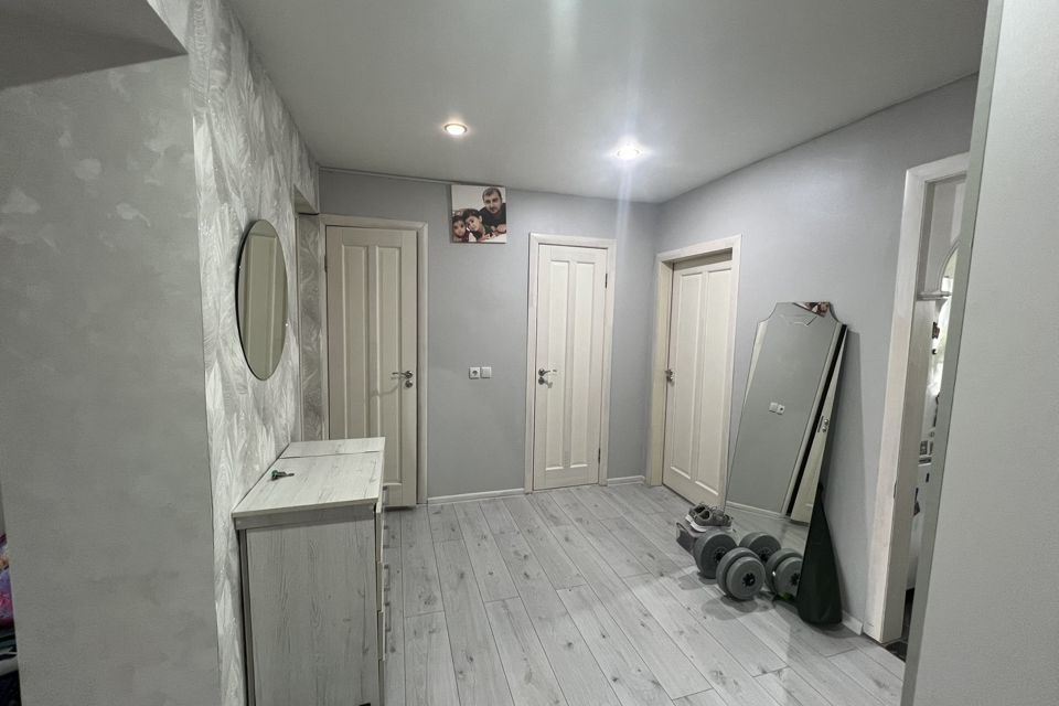 Продаётся 3-комнатная квартира, 60.7 м²