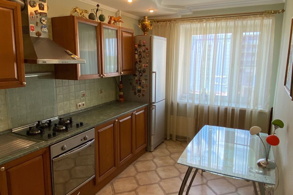 Продаётся 4-комнатная квартира, 73.6 м²