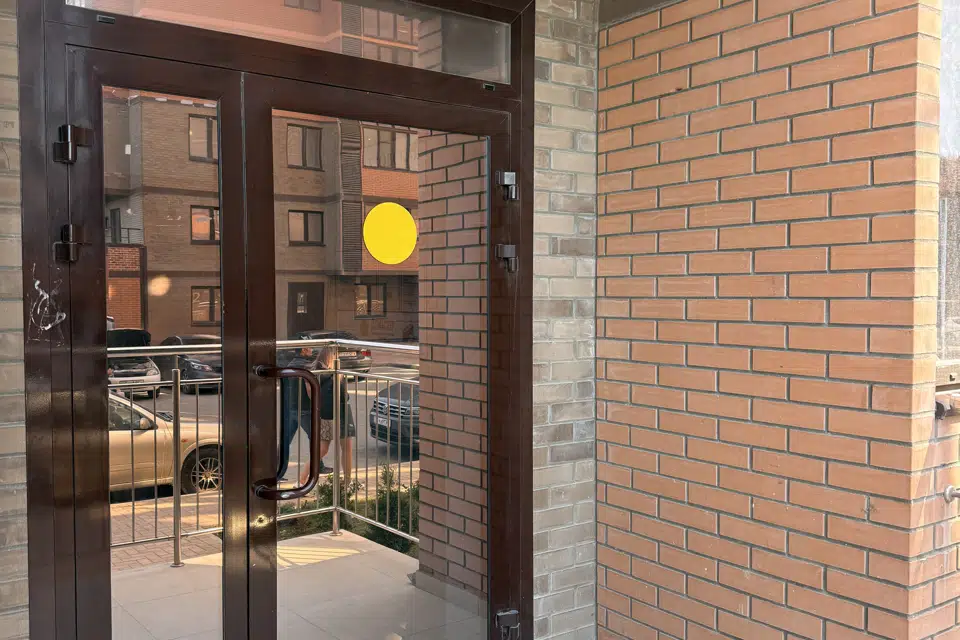Продаётся 1-комнатная квартира, 40.6 м²