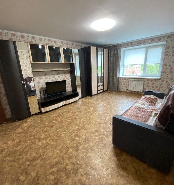 Продаётся 1-комнатная квартира, 42.8 м²