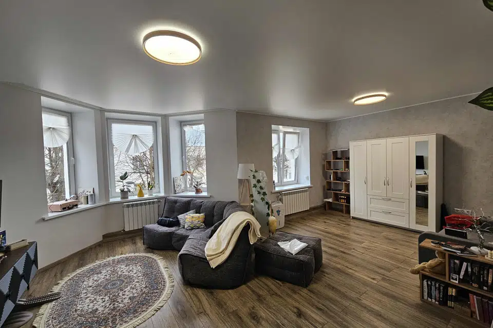 Продаётся 2-комнатная квартира, 60.5 м²