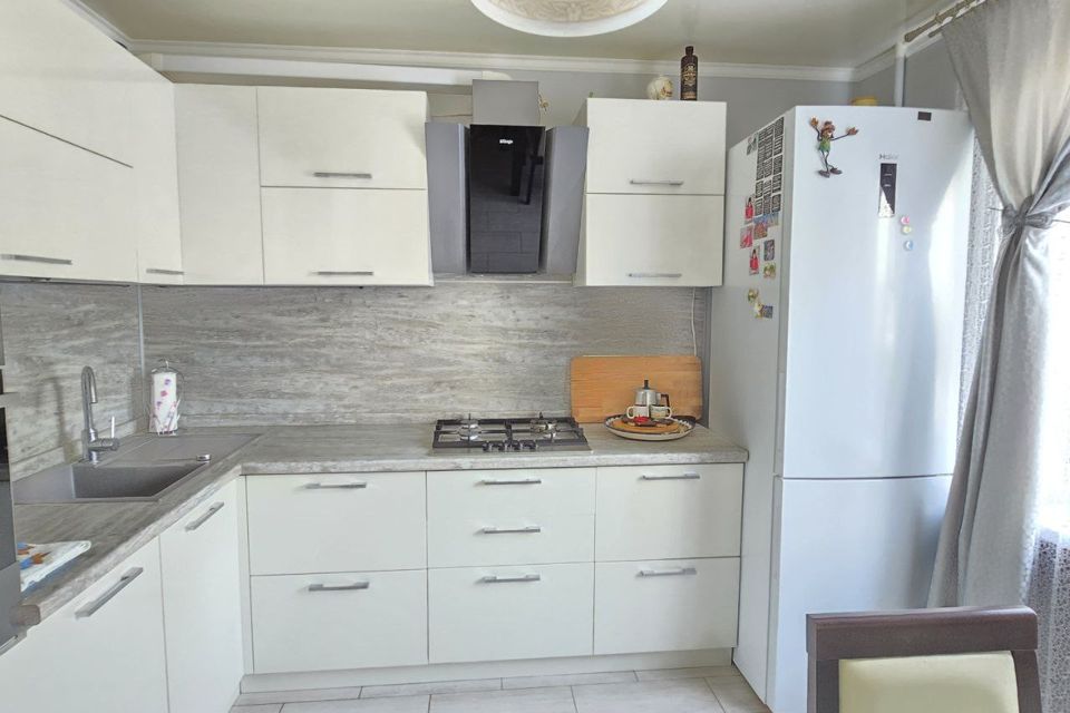 Продаётся 3-комнатная квартира, 64.6 м²
