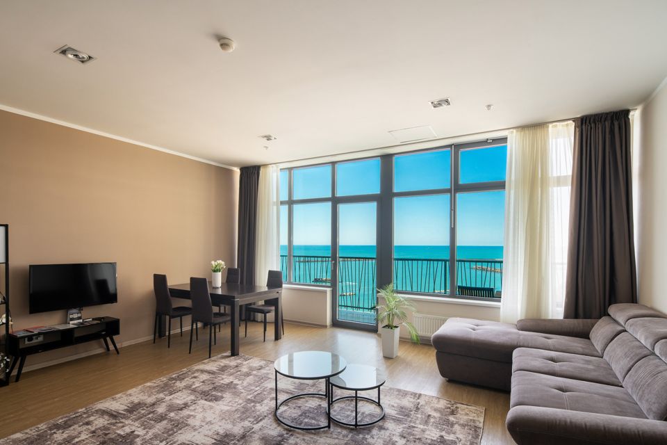 Продаётся 2-комнатная квартира, 106 м²