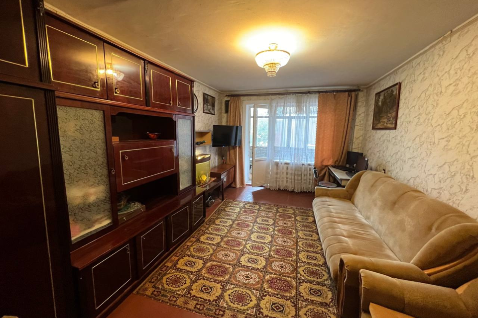 Продаётся 4-комнатная квартира, 93.4 м²