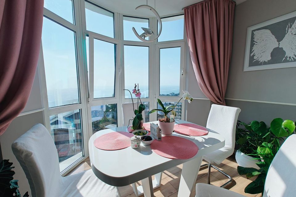 Продаётся 1-комнатная квартира, 56.6 м²