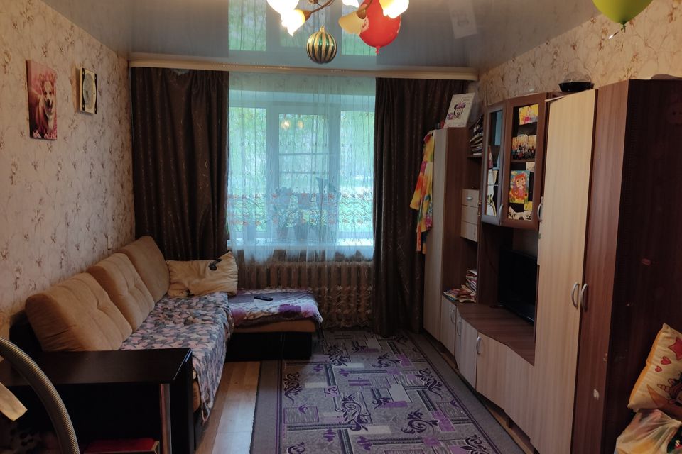 Продаётся 3-комнатная квартира, 51.3 м²