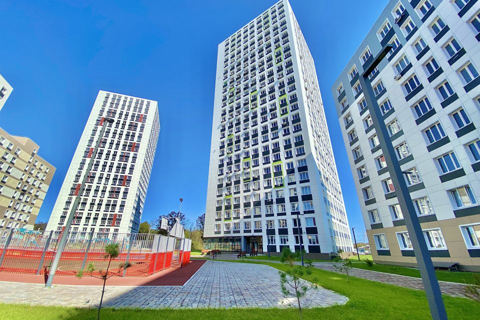 Продаётся 1-комнатная квартира, 41.3 м²
