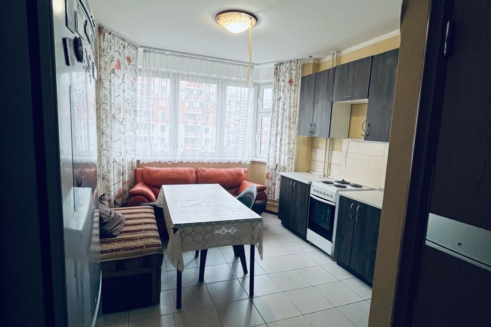 Продаётся 2-комнатная квартира, 60.3 м²