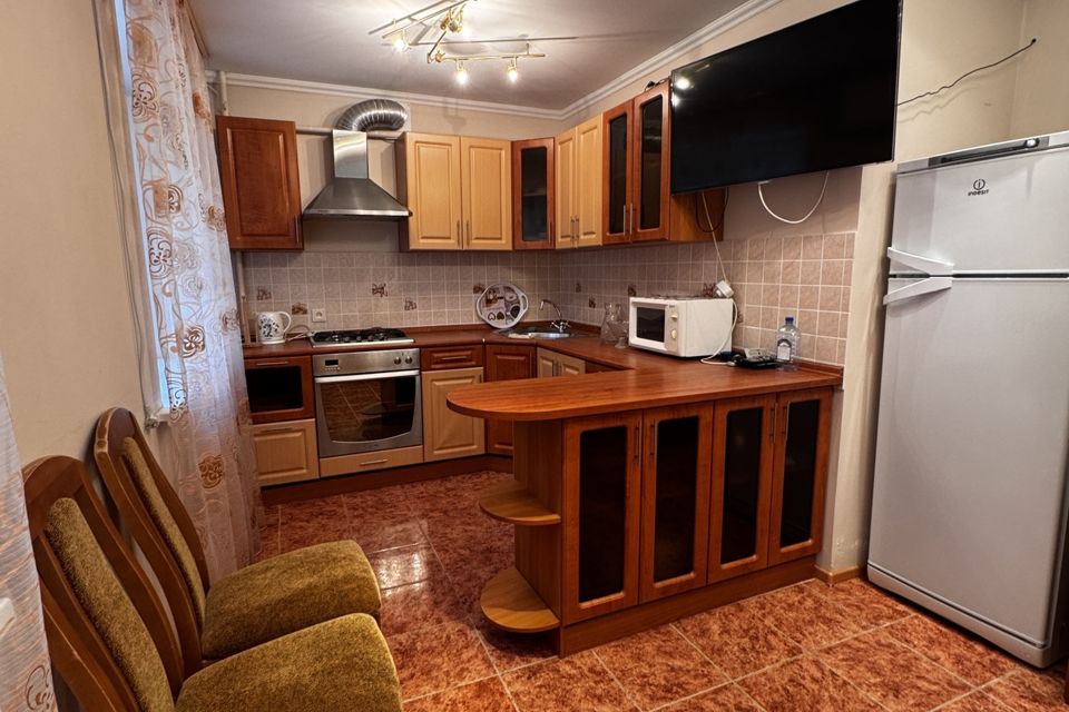Сдаётся 2-комнатная квартира, 60 м²