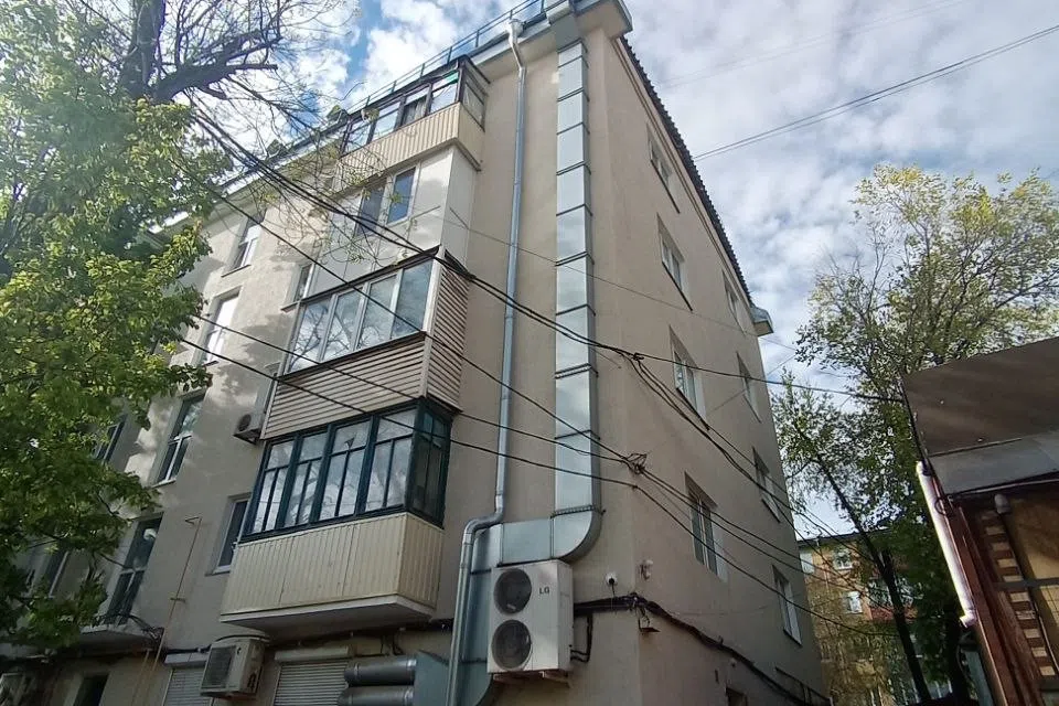 Продаётся 3-комнатная квартира, 55.9 м²
