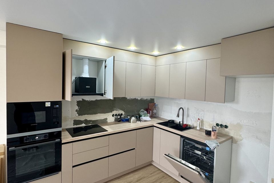 Продаётся 2-комнатная квартира, 56 м²