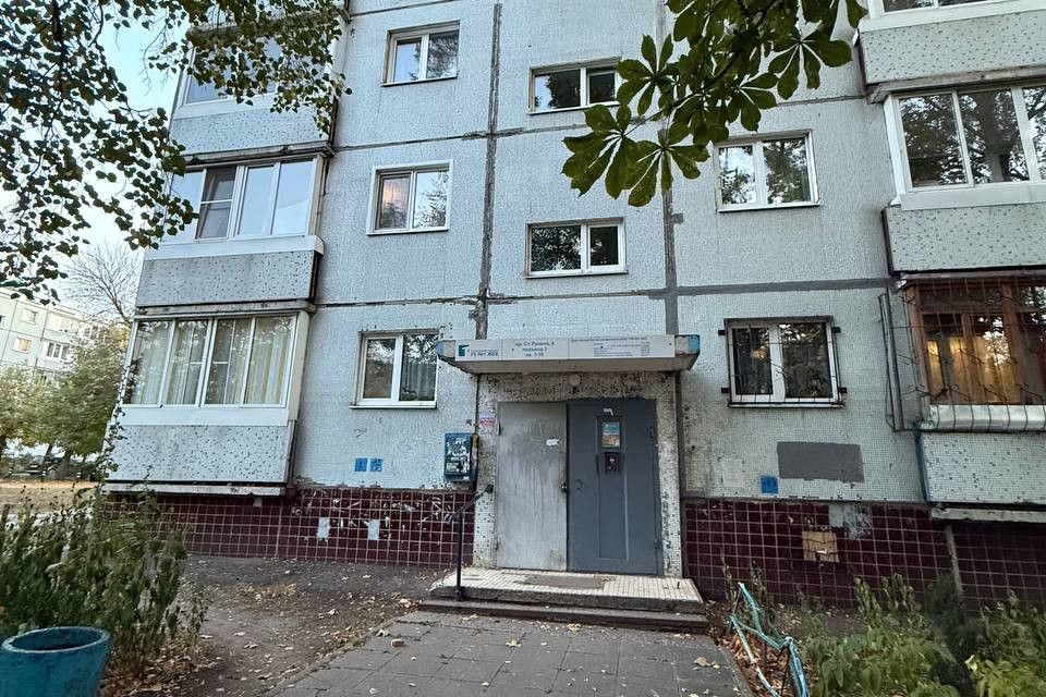 Продаётся комната в 3-комн. квартире, 10.5 м²