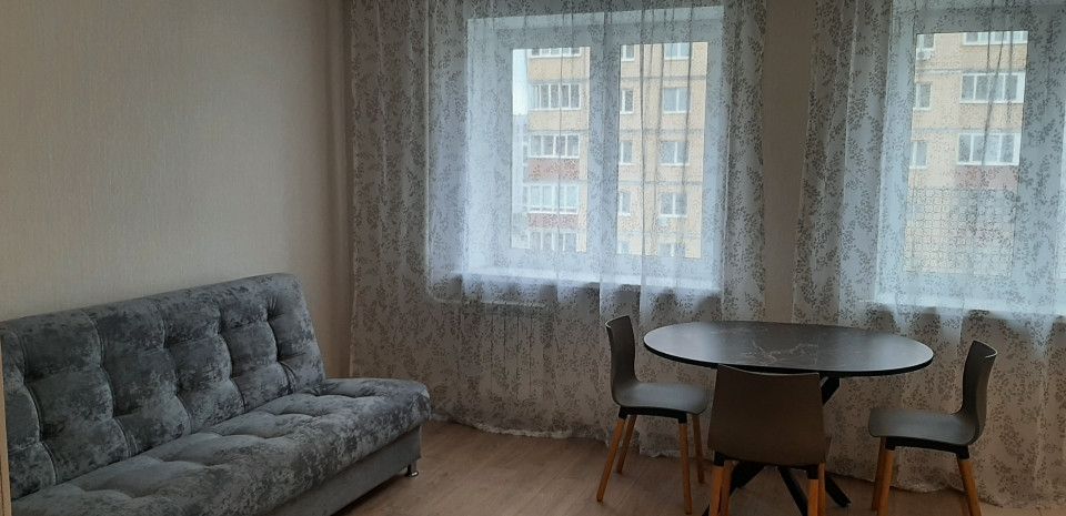 Продаётся 1-комнатная квартира, 49 м²